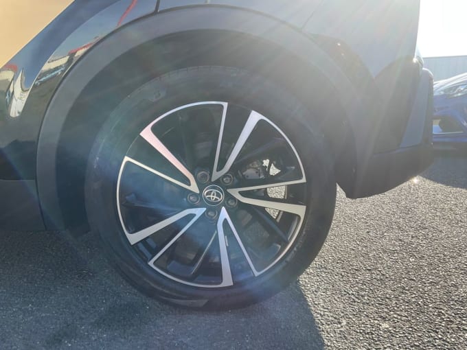 2025 Toyota C-hr