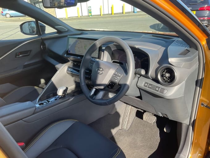 2025 Toyota C-hr