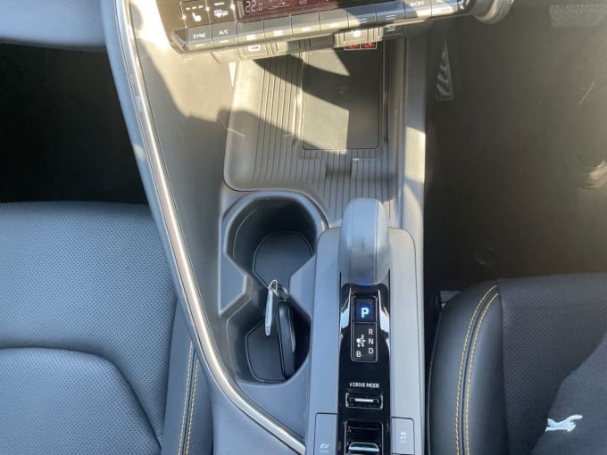 2025 Toyota C-hr