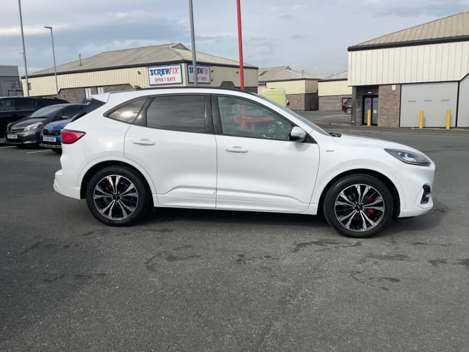 2025 Ford Kuga