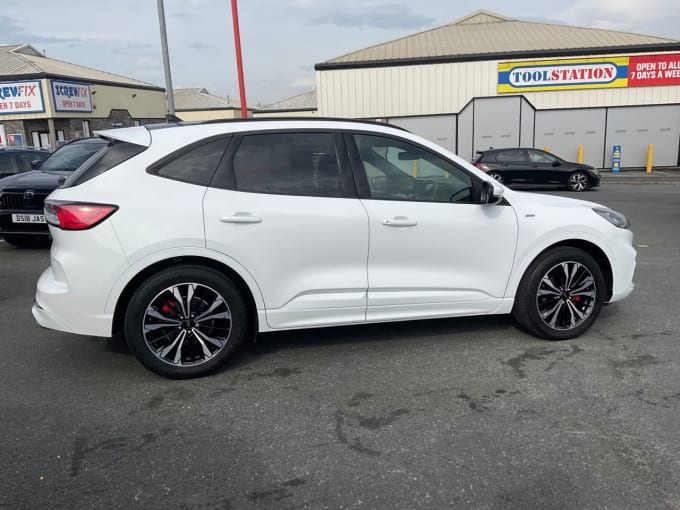 2025 Ford Kuga