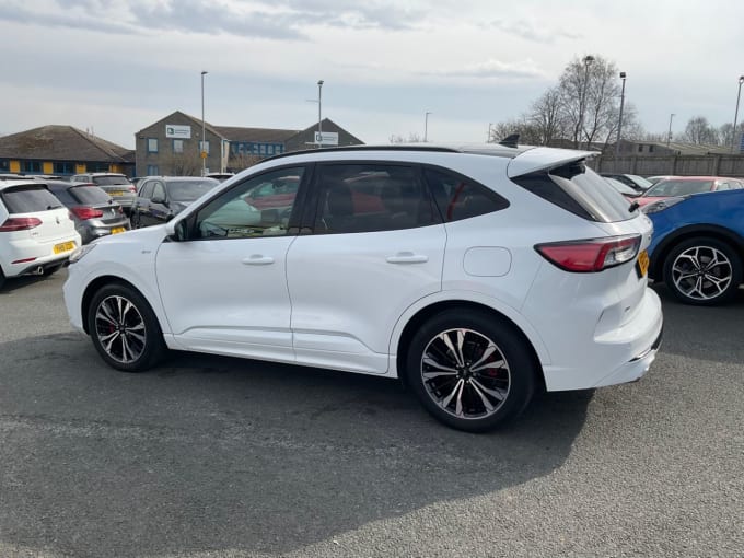 2025 Ford Kuga