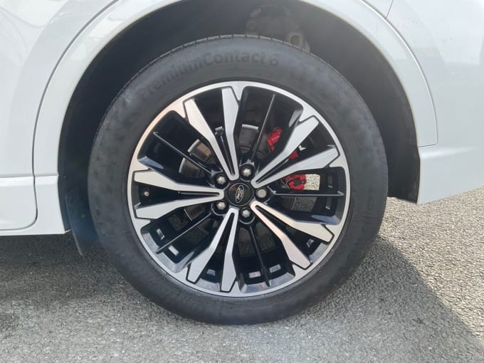 2025 Ford Kuga