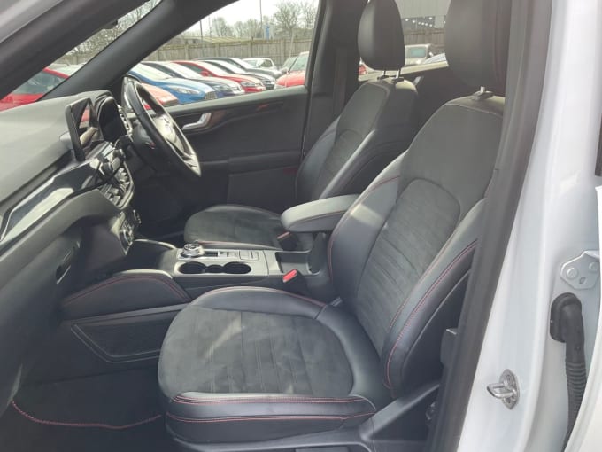 2025 Ford Kuga