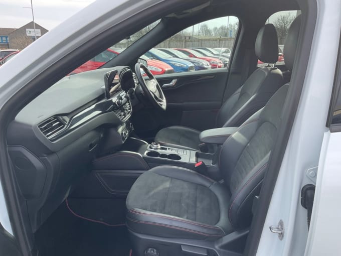 2025 Ford Kuga