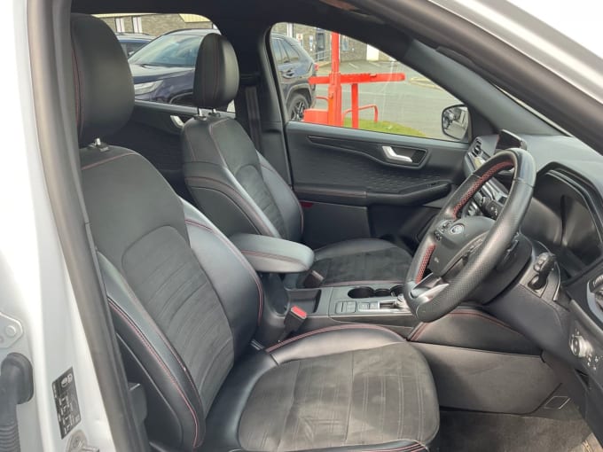 2025 Ford Kuga