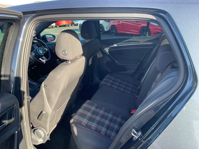 2025 Volkswagen Golf