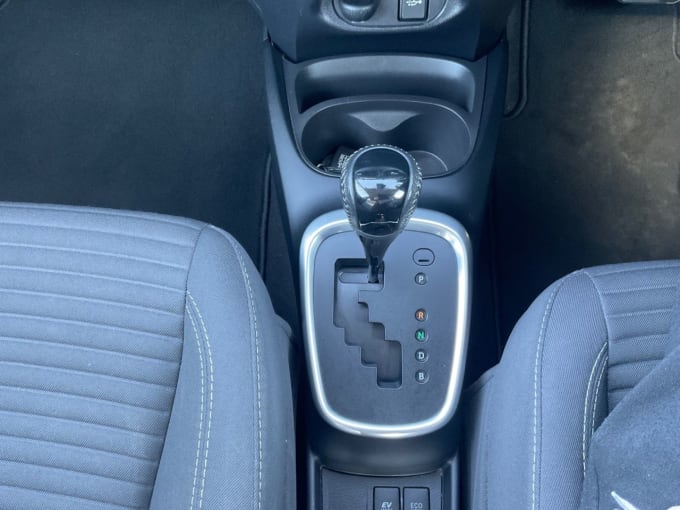 2025 Toyota Yaris