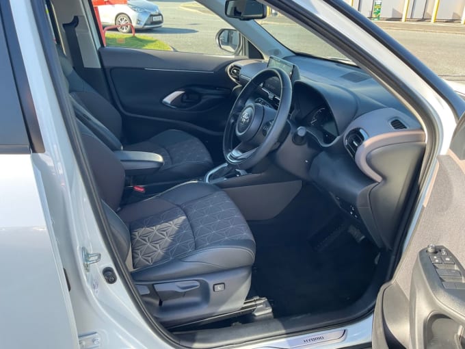 2025 Toyota Yaris Cross