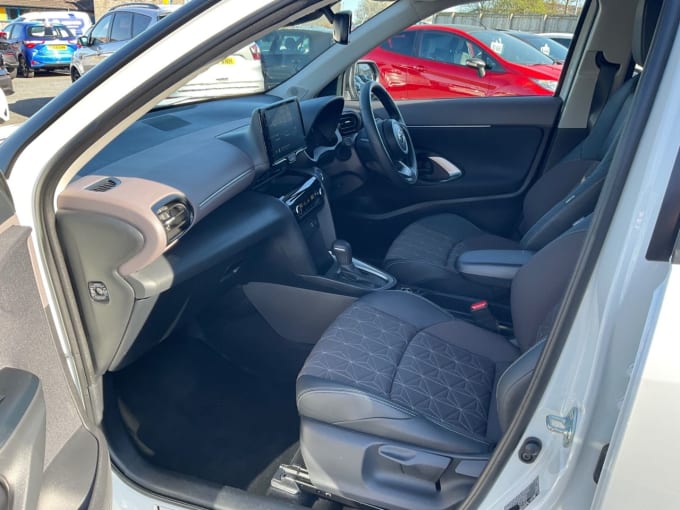 2025 Toyota Yaris Cross