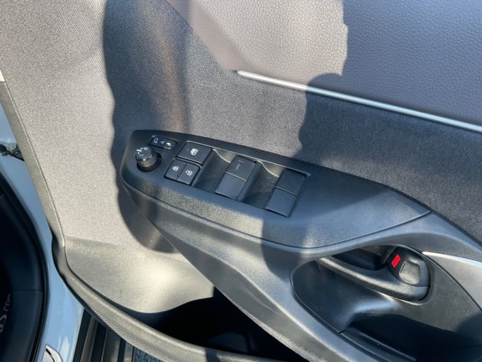 2025 Toyota Yaris Cross