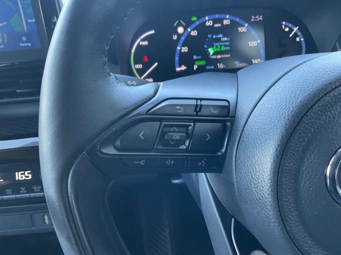 2025 Toyota Yaris Cross