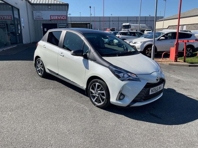 2025 Toyota Yaris
