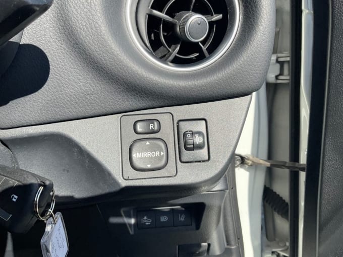 2025 Toyota Yaris