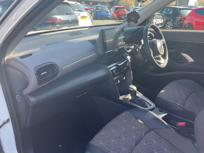 2025 Toyota Yaris Cross