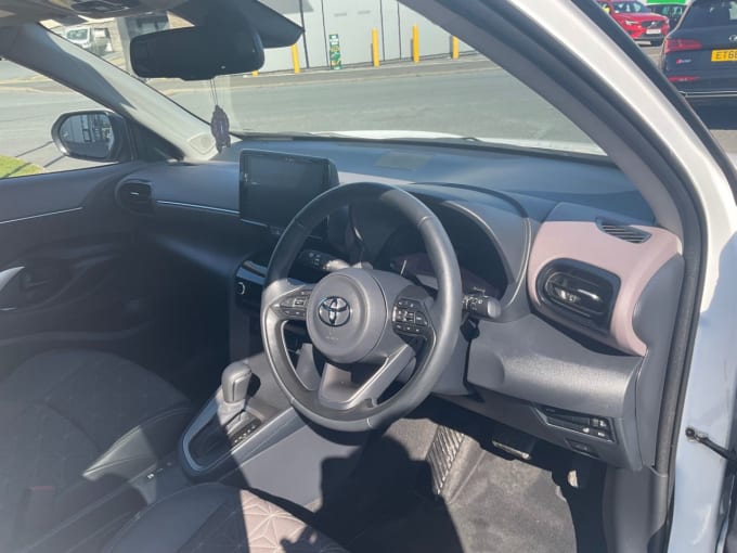 2025 Toyota Yaris Cross