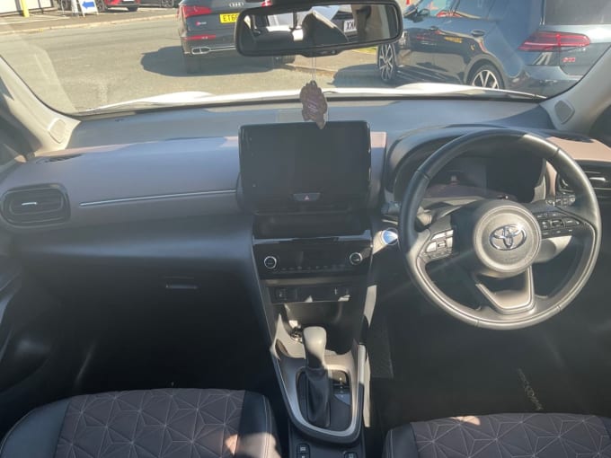 2025 Toyota Yaris Cross