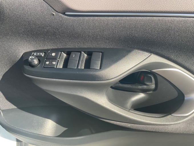 2025 Toyota Yaris Cross