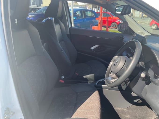 2025 Toyota Yaris Cross