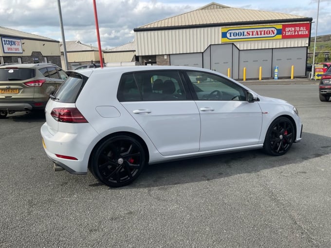 2025 Volkswagen Golf