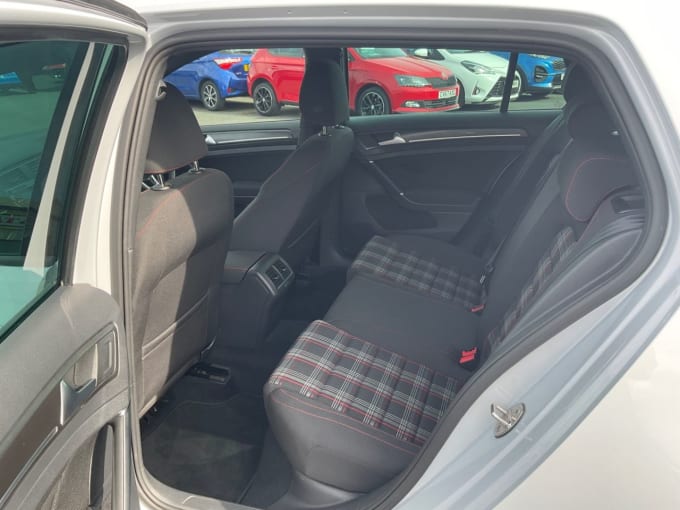 2025 Volkswagen Golf