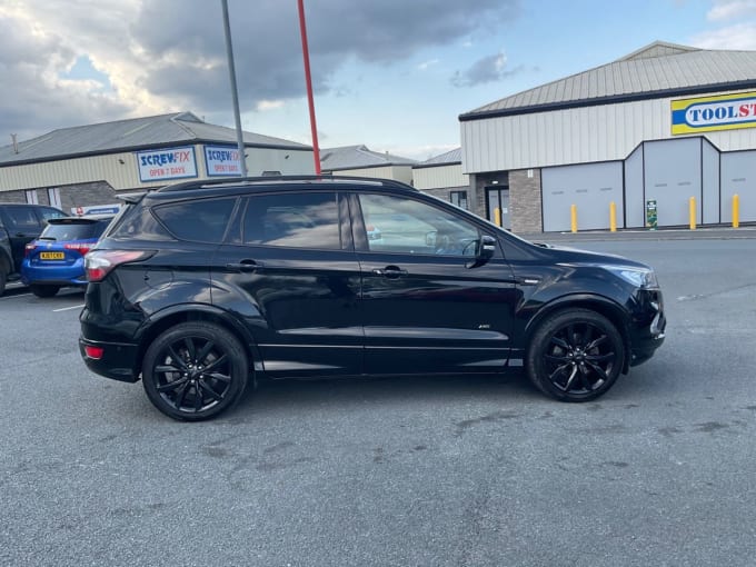 2025 Ford Kuga