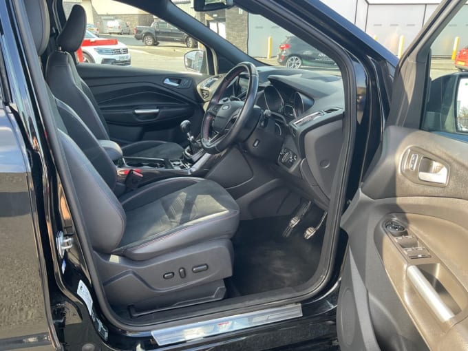 2025 Ford Kuga