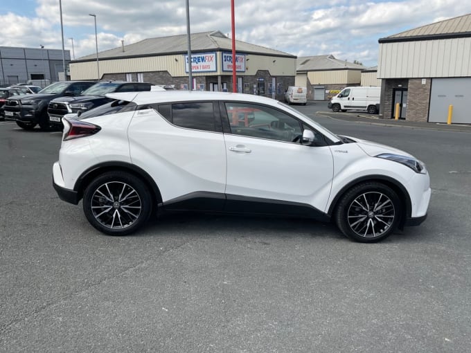 2025 Toyota C-hr