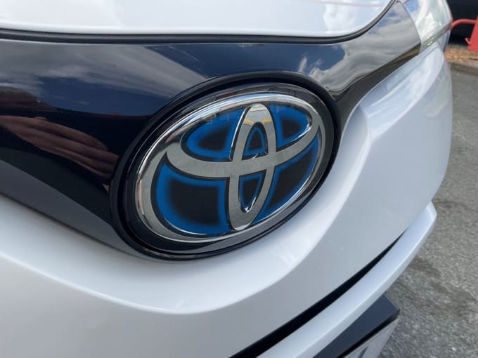 2025 Toyota C-hr