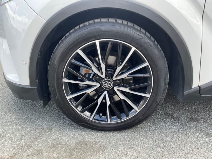 2025 Toyota C-hr
