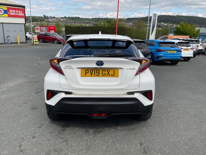 2025 Toyota C-hr