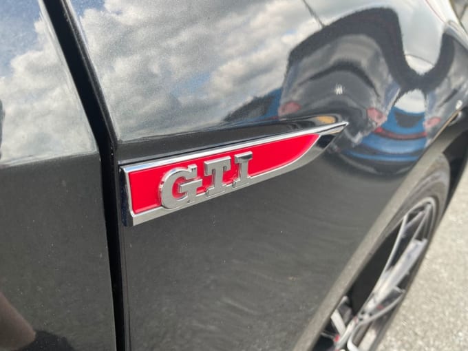 2025 Volkswagen Golf