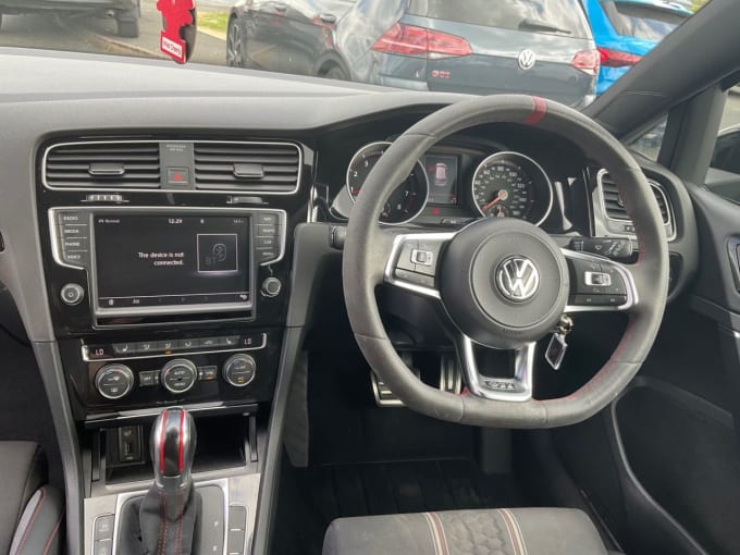 2025 Volkswagen Golf