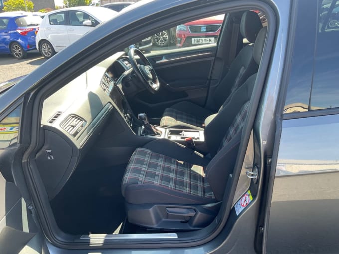 2025 Volkswagen Golf