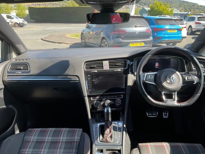 2025 Volkswagen Golf