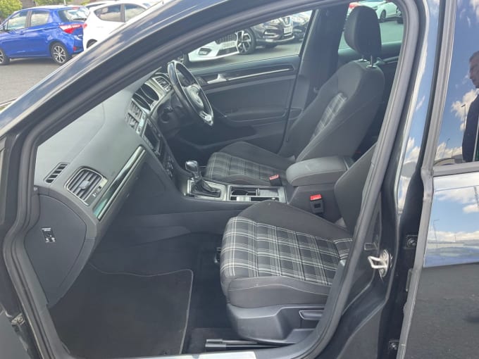 2025 Volkswagen Golf
