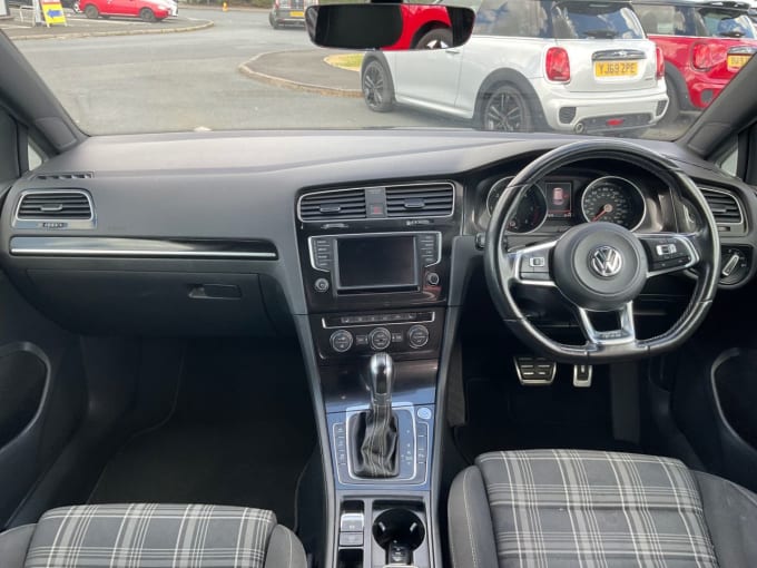 2025 Volkswagen Golf
