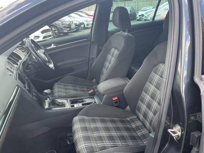 2025 Volkswagen Golf