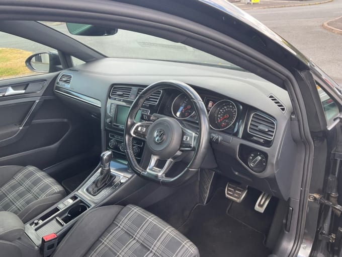 2025 Volkswagen Golf