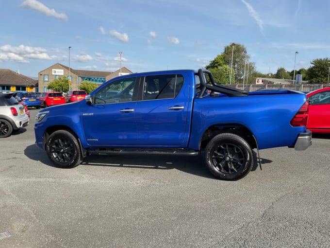 2025 Toyota Hi-lux