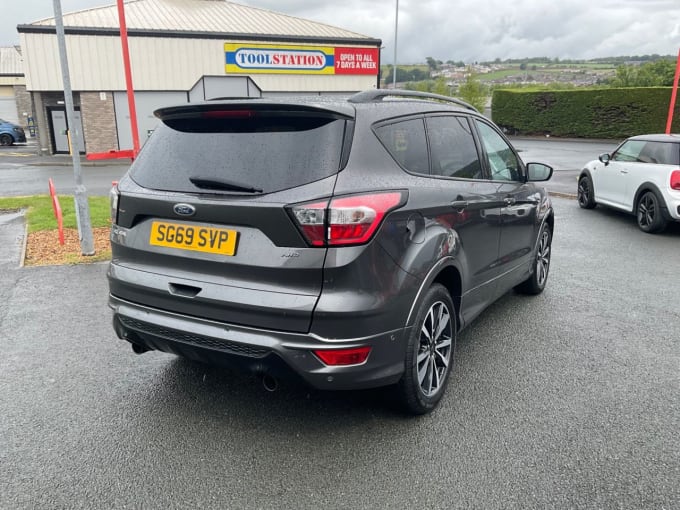 2025 Ford Kuga