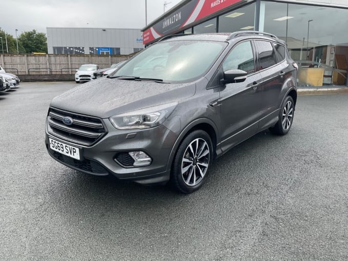 2025 Ford Kuga