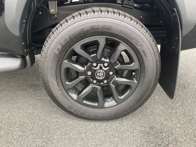 2025 Toyota Hi-lux