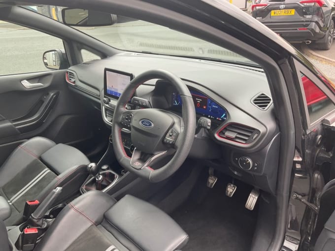 2025 Ford Fiesta