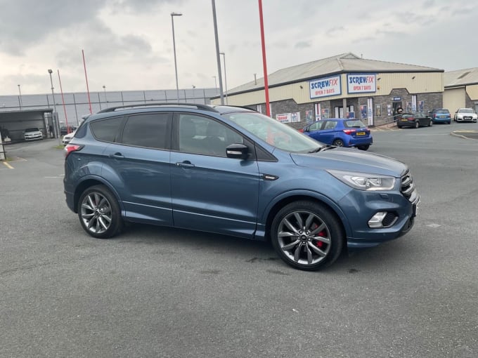 2025 Ford Kuga