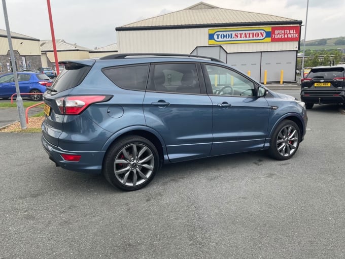 2025 Ford Kuga