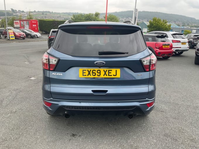 2025 Ford Kuga
