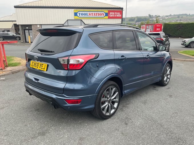 2025 Ford Kuga
