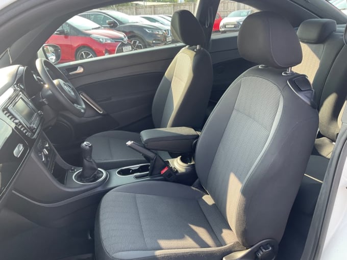 2025 Volkswagen Beetle