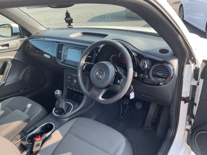 2025 Volkswagen Beetle